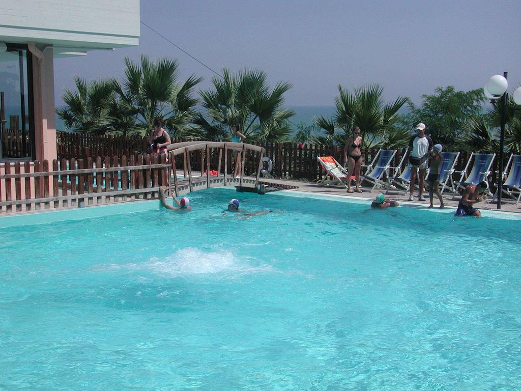 Aparthotel Azzurro 3*